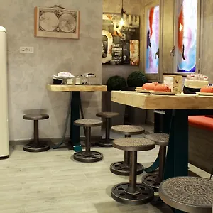 https://relais-romantica.it-romehotels.com